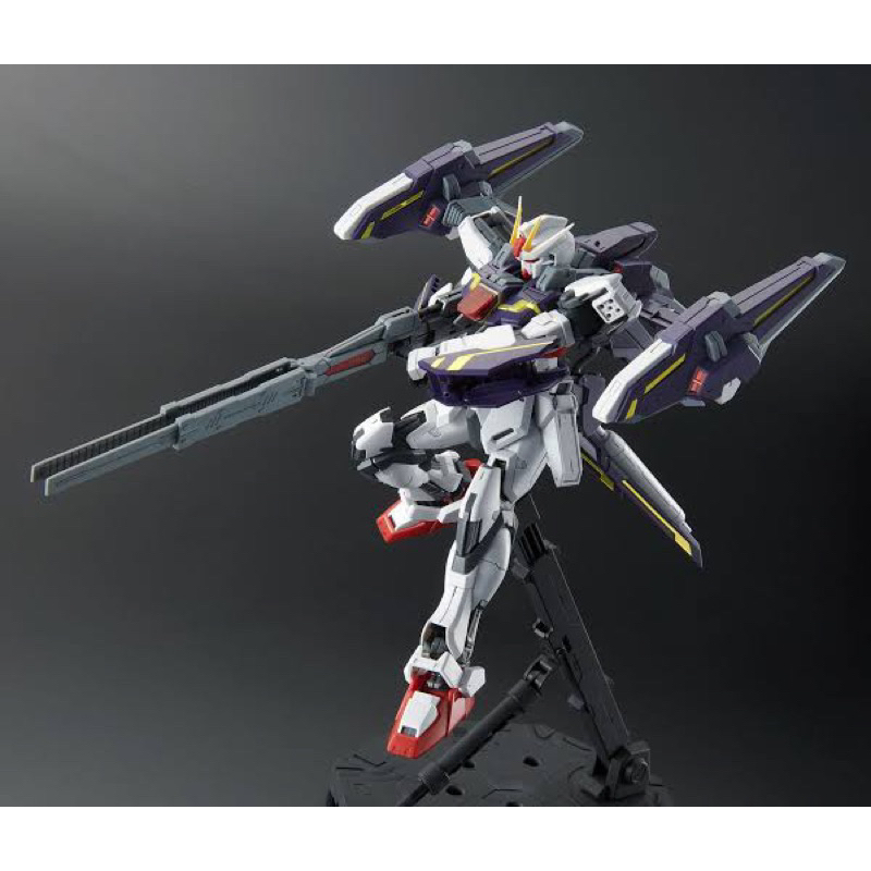 MG PREMIUM BANDAI GAT-X105 Lightning Strike Gundam