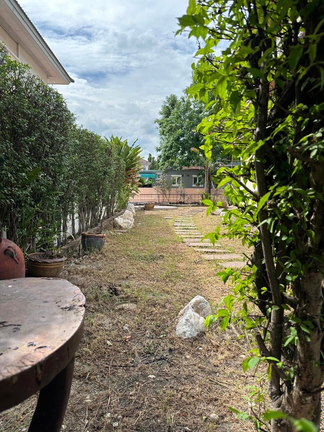 ขายบ้านเดี่ยว 2 ชั้น โครงการหมู่บ้านลดาวัลย์ ลากูน รังสิต บ้านหรูสวยสไตล์ยุโรป