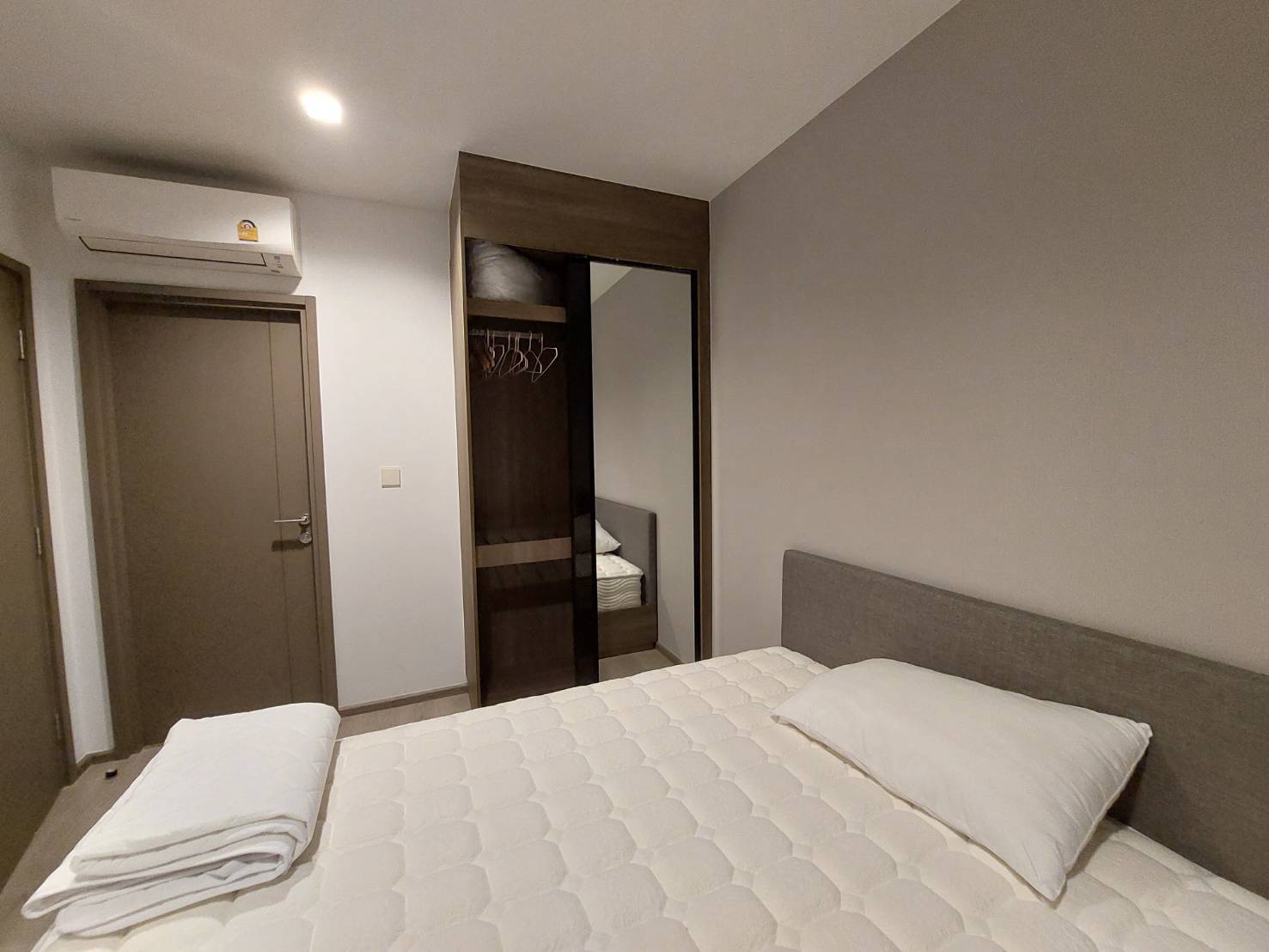 ให้เช่า (For Rent) คอนโด : เดอะ ไลน์ พหลโยธิน อาคาร B ประเภท : 2 ห้องนอน 2ห้องน้ำ พื้นที่ : 60ตรม.