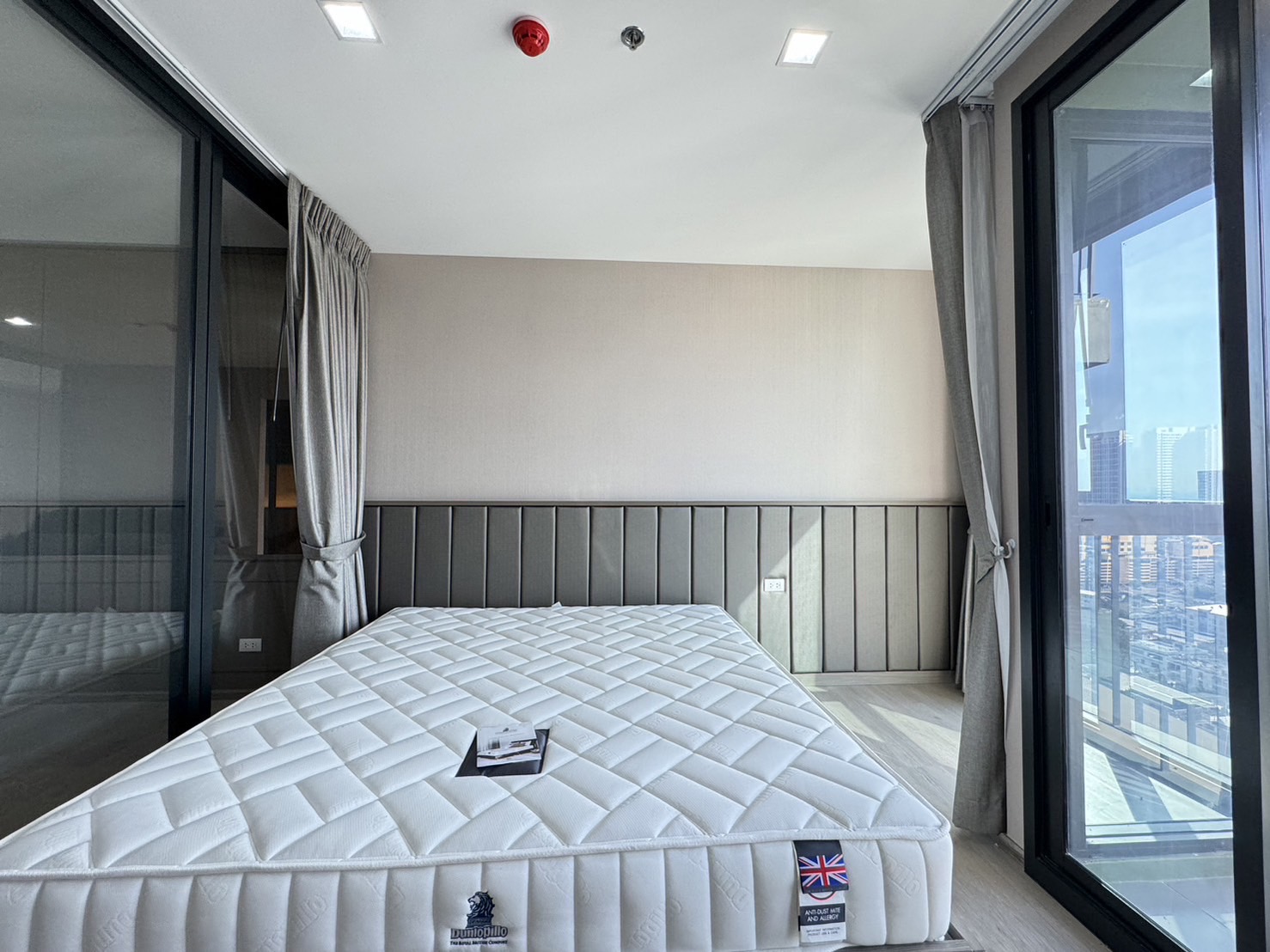 ขาย (For Sale) คอนโด : เดอะ ไลน์ พหลโยธิน อาคาร B (The Line Phahonyothin Park B) ประเภท : 1 ห้องนอน 1 ห้องน้ำ พื้นที่ : 40 ตรม.