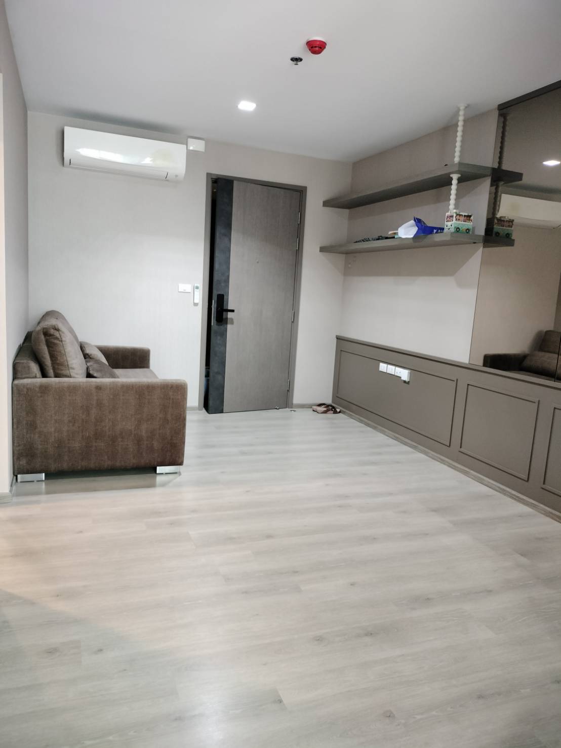 ขาย (For Sale) คอนโด : เดอะ ไลน์ พหลโยธิน อาคาร B (The Line Phahonyothin Park B) ประเภท : 1 ห้องนอน 1 ห้องน้ำ พื้นที่ : 40 ตรม.