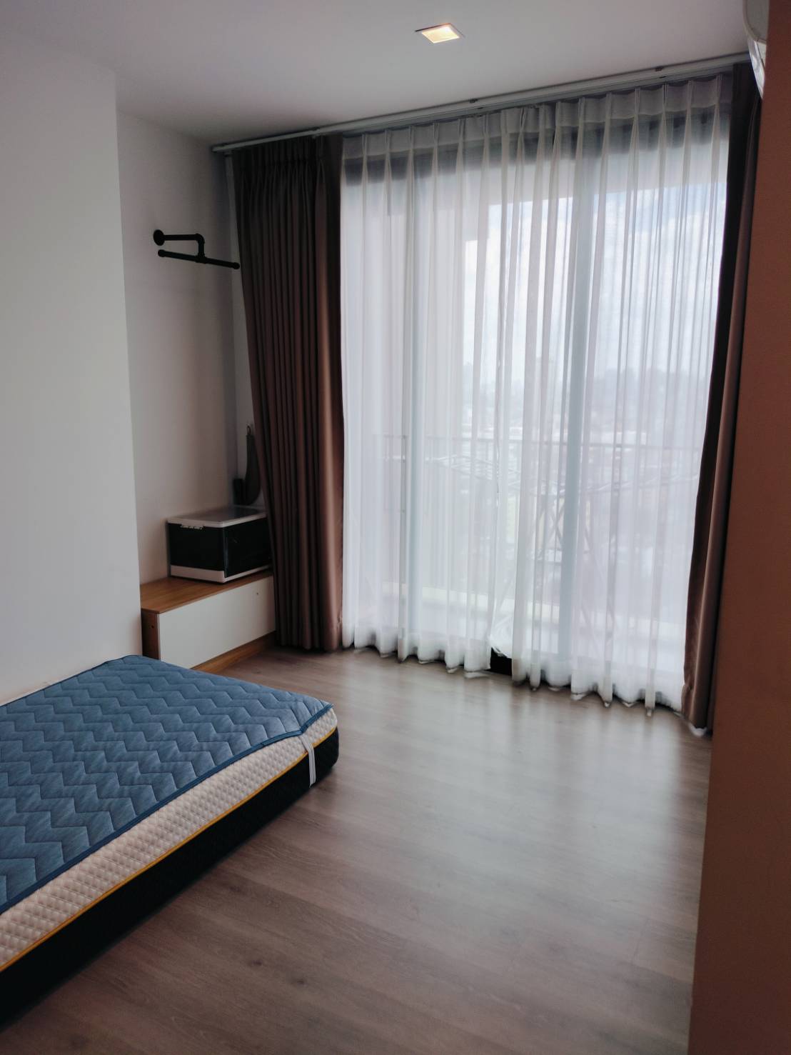 ให้เช่า (For Rent) คอนโด : เดอะ ไลน์ พหลโยธิน อาคาร B ประเภท : 1 ห้องนอน 1ห้องน้ำ พื้นที่ :37.5 ตรม.