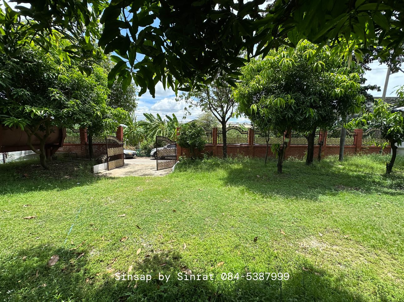 ขายบ้านเดี่ยว 2 ชั้น ใกล้บริษัทเวิร์คพอยท์ ซอย. เวิร์คพอยท์ รังสิต เนื้อที่ 200 ตร.ว.