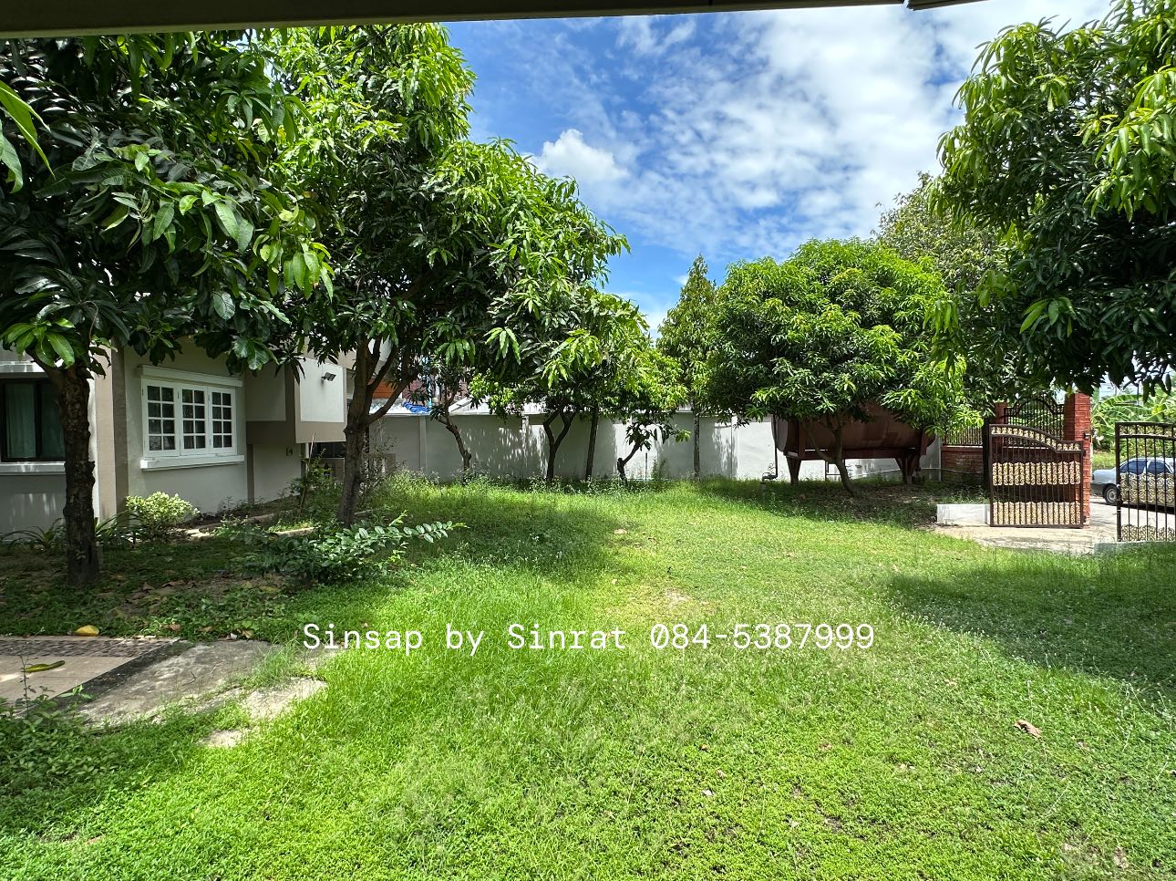 ขายบ้านเดี่ยว 2 ชั้น ใกล้บริษัทเวิร์คพอยท์ ซอย. เวิร์คพอยท์ รังสิต เนื้อที่ 200 ตร.ว.