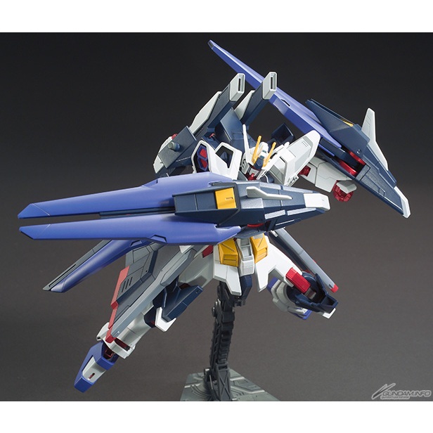 HG BANDAI AMAZING STRIKE FREEDOM GUNDAM