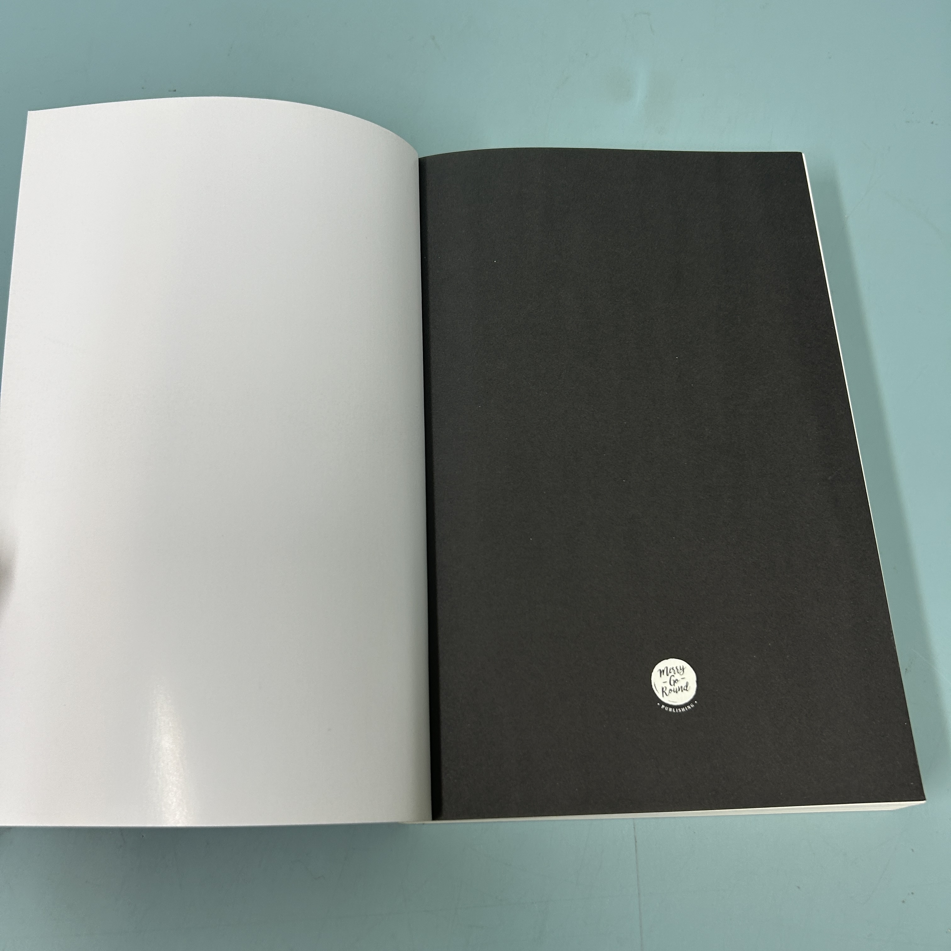 KITCHEN CONFIDENTIAL "เบื้องลึกในครัวลับ" / มือสอง / Anthony Bourdain / Marry Go Round / สารคดีวงการอาหาร