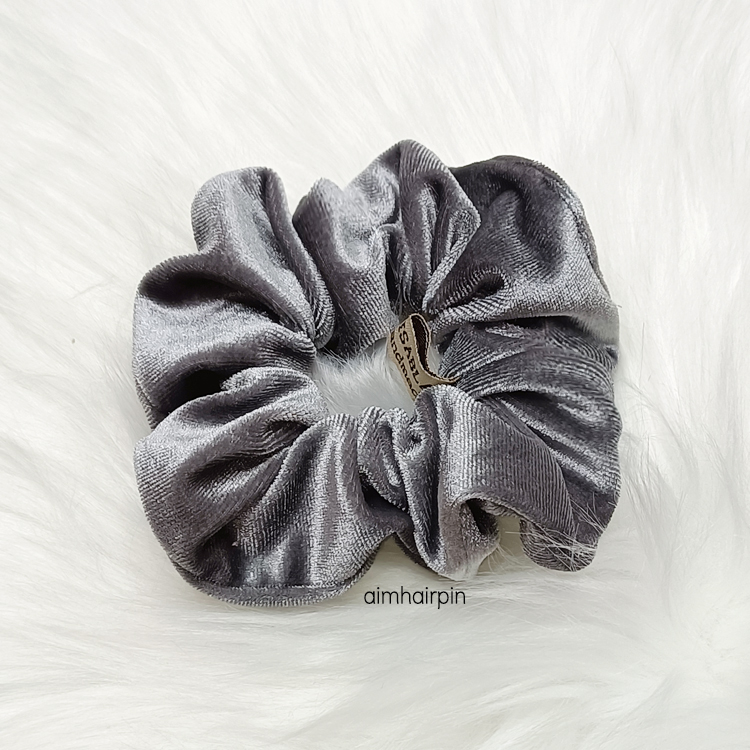 ยางมัดผม เอวัน A-One เนื้อผ้ากำมะหยี่ - aimhairpin จำหน่ายกิ๊บติดผมเกาหลีแท้ และเครื่องประดับ ยางรัดผม คาดผมแฟชั่น สร้อยคอ ต่างหู