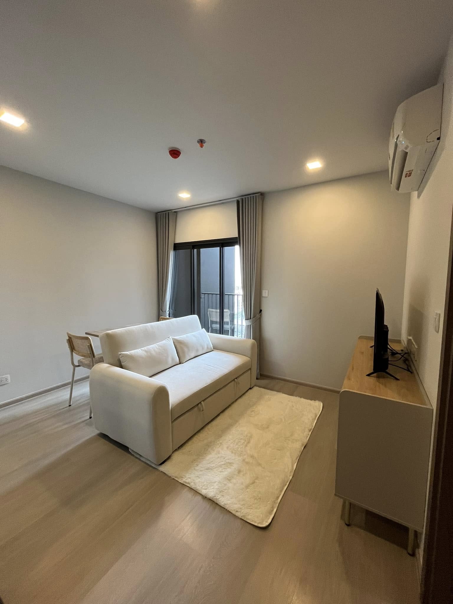ให้เช่า (For Rent) คอนโด :(LIFE Phahonyothin-Lat Phrao )ไลฟ์ พหลโยธิน-ลาดพร้าว ประเภท : 1 ห้องนอน 1 ห้องน้ำ พื้นที่ : 35 ตรม.
