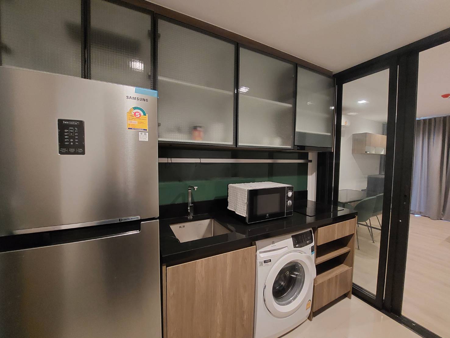 ให้เช่า (For Rent) คอนโด : เดอะ ไลน์ พหลโยธิน อาคาร B ประเภท : 2 ห้องนอน 2ห้องน้ำ พื้นที่ : 60ตรม.