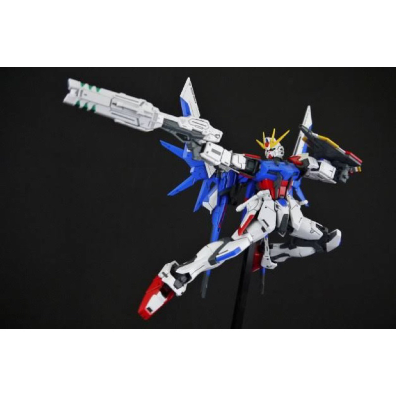 MG BANDAI GAT-X105B/FB Build Strike Gundam Full Package