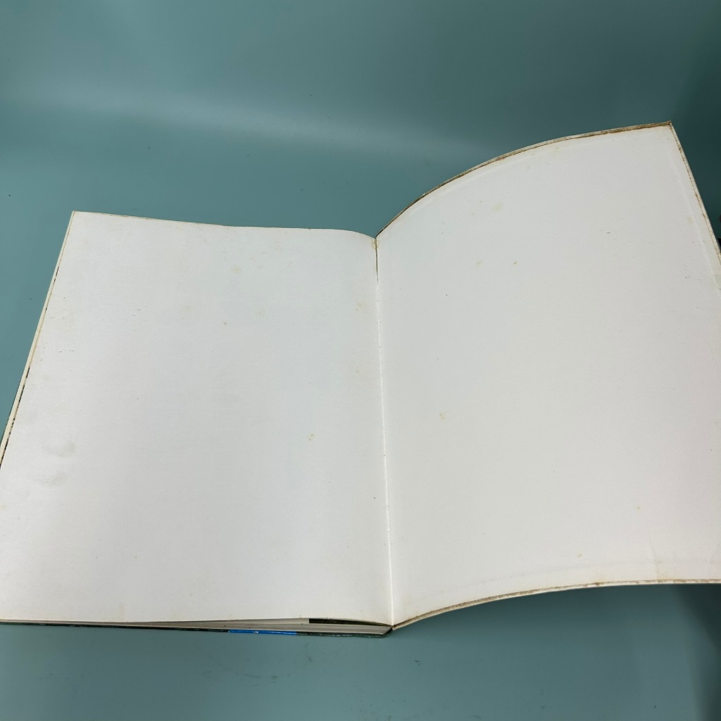 Versailles: Complete Guide by Simone Hoog (Pre Owned) Non Fiction History