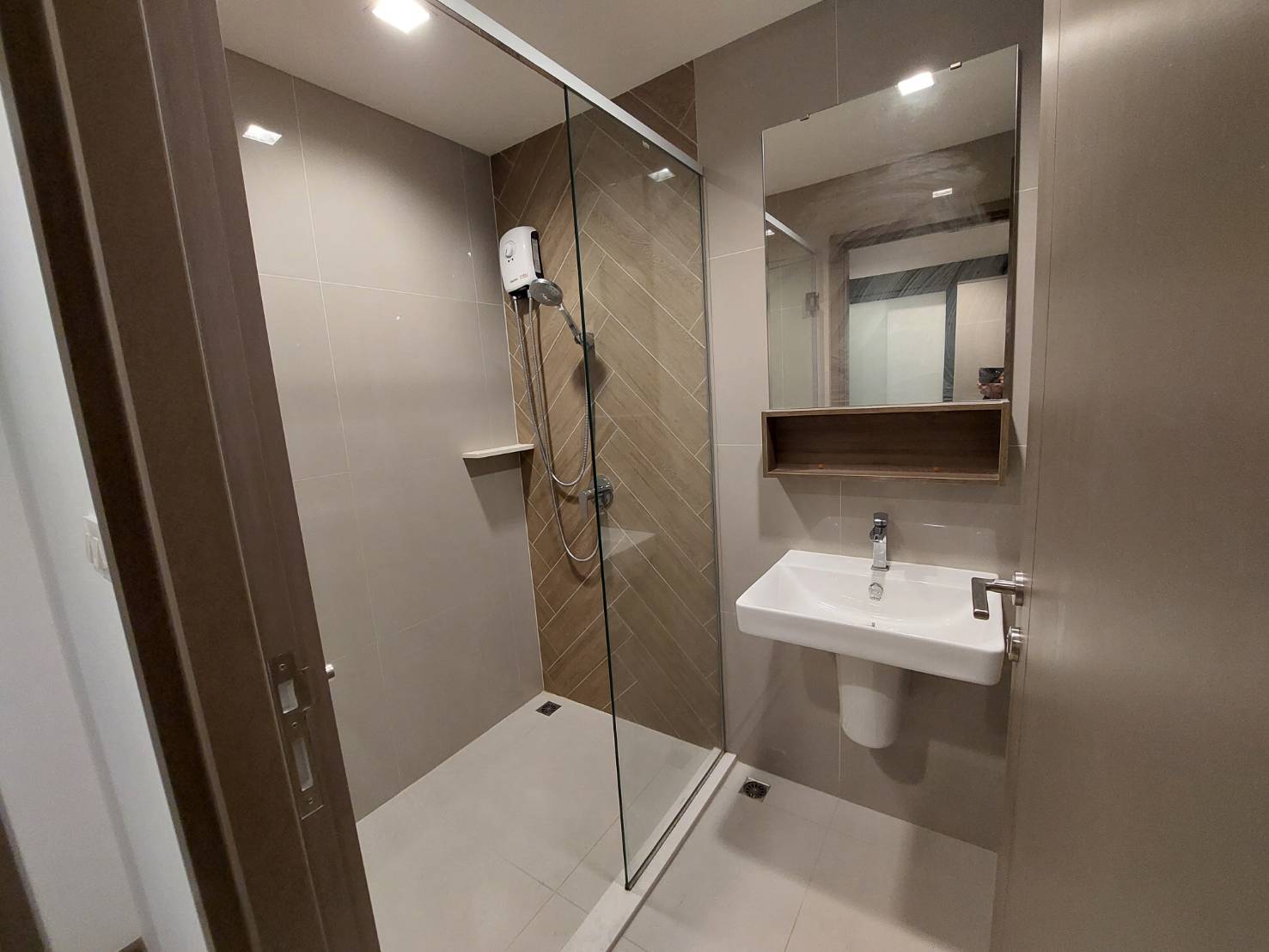 ขาย (For Sale) คอนโด : เดอะ ไลน์ พหลโยธิน อาคาร B 1 ห้องนอน 1 ห้องน้ำ 32 ตรม.