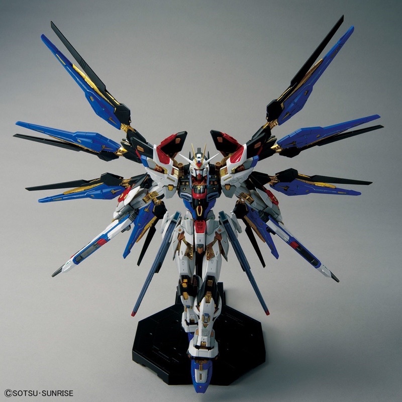 !! ลอตสุดท้ายก่อนปรับราคา !! MGEX BANDAI ZGMF-X20A Strike Freedom Gundam