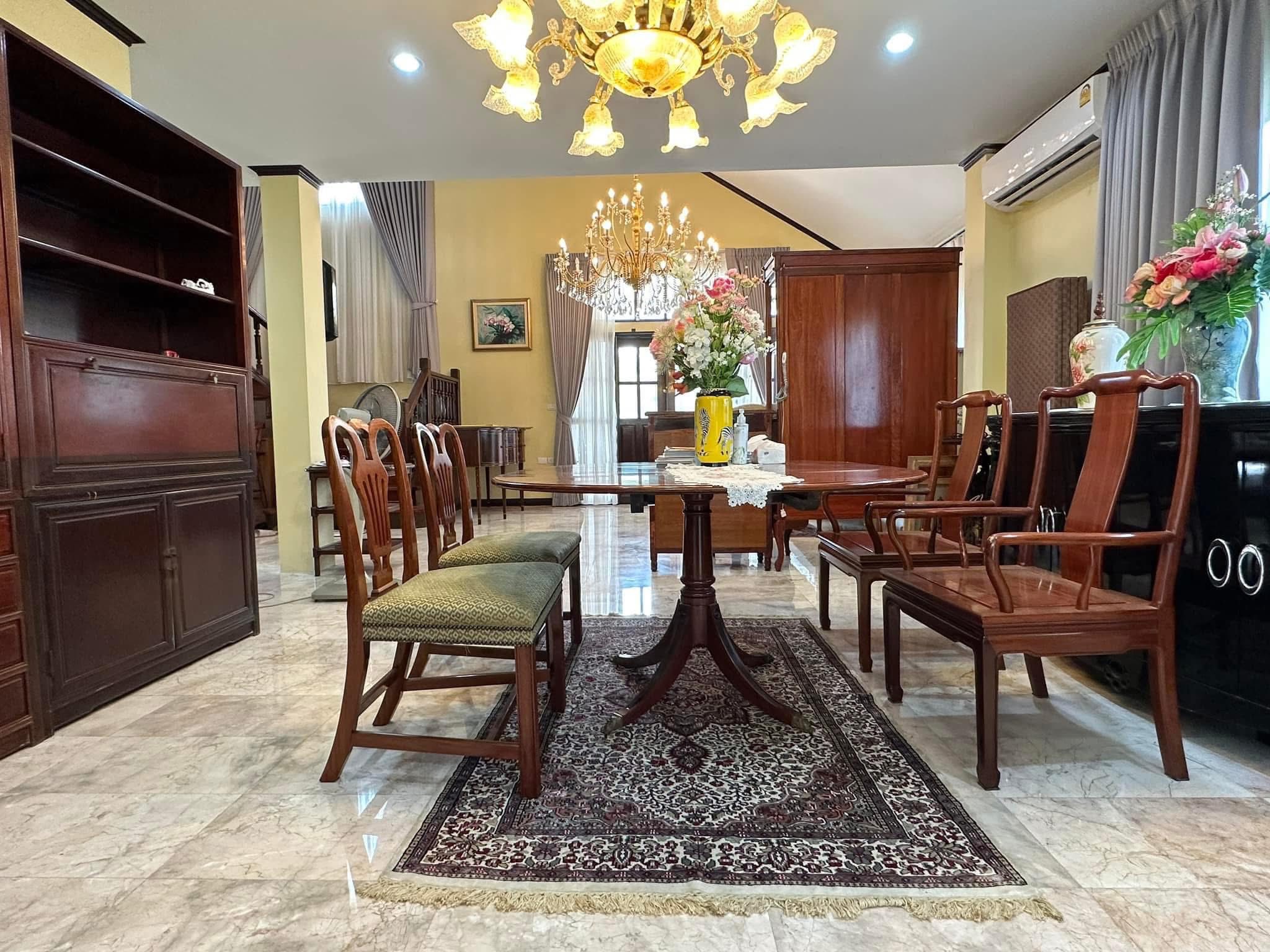 ขายบ้านเดี่ยว 2 ชั้น โครงการหมู่บ้านลดาวัลย์ ลากูน รังสิต บ้านหรูสวยสไตล์ยุโรป