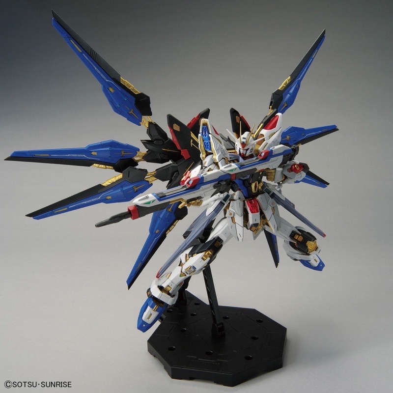 !! ลอตสุดท้ายก่อนปรับราคา !! MGEX BANDAI ZGMF-X20A Strike Freedom Gundam