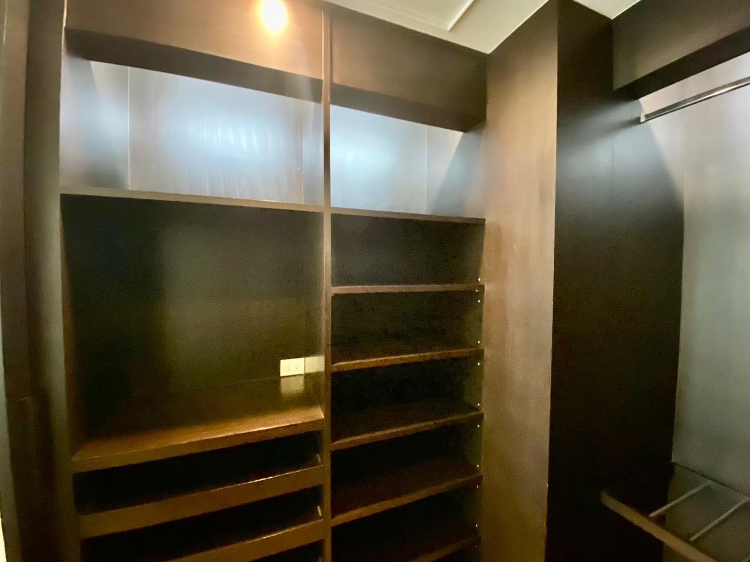 ให้เช่า (For Rent) คอนโด : คอนโด : เดอะ พาร์ค ชิดลม 🔸️ประเภท : 4 ห้องนอน 🔸️พื้นที่ :305 ตรม.