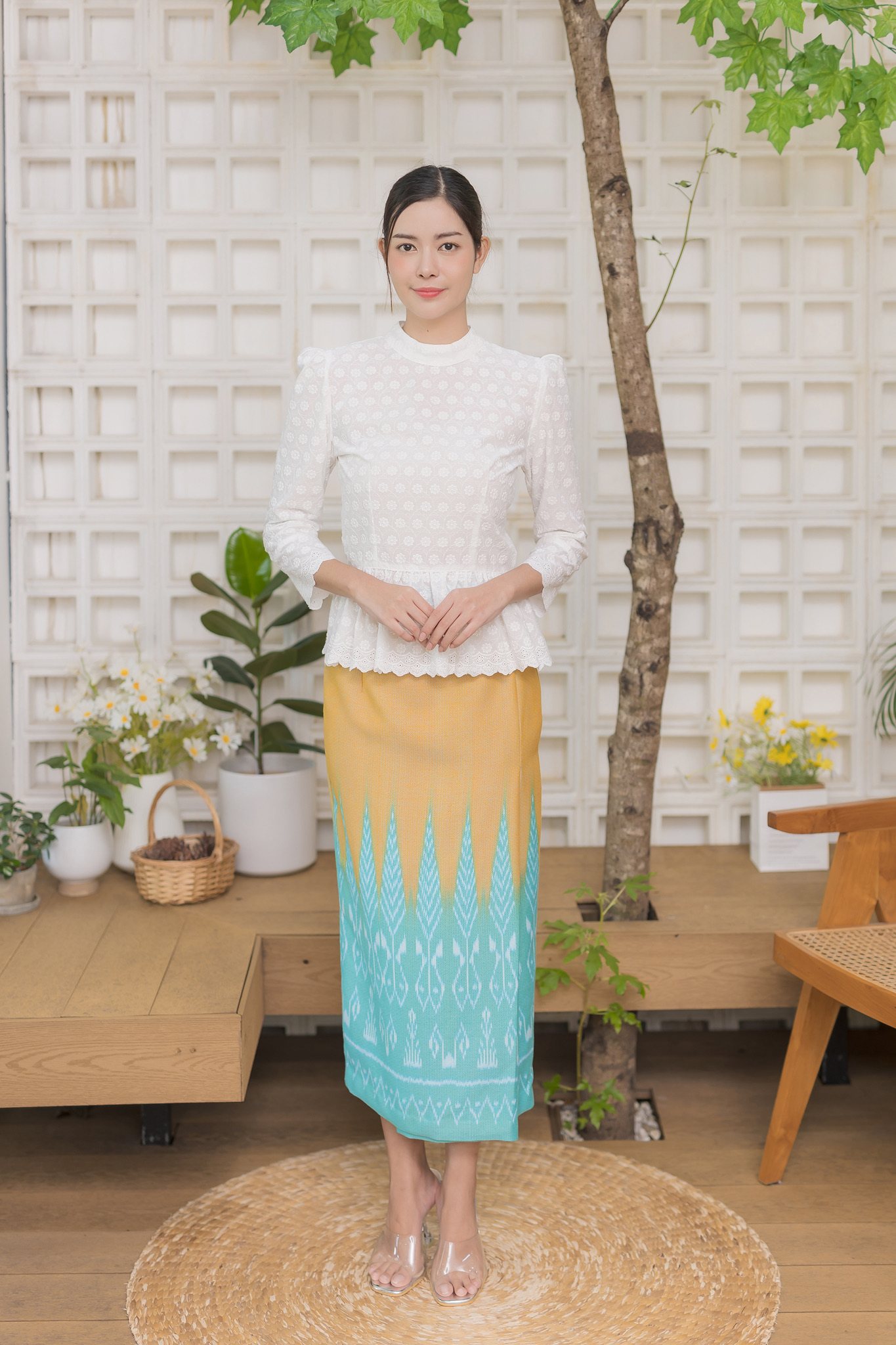 เสื้อดวงแข สีงาช้าง สีฟ้าDBB ฟ้าคราม สีมังคุด สีฟ้ามิ้นท์ งานชุดสุภาพ เรียบร้อย และดูมีเสน่ห์ทรงพลัง