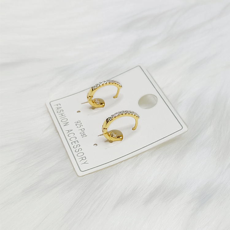 ต่างหูห่วงสีทองประดับเพชรแถว - aimhairpin จำหน่ายกิ๊บติดผมเกาหลีแท้ และเครื่องประดับ ยางรัดผม คาดผมแฟชั่น สร้อยคอ ต่างหู