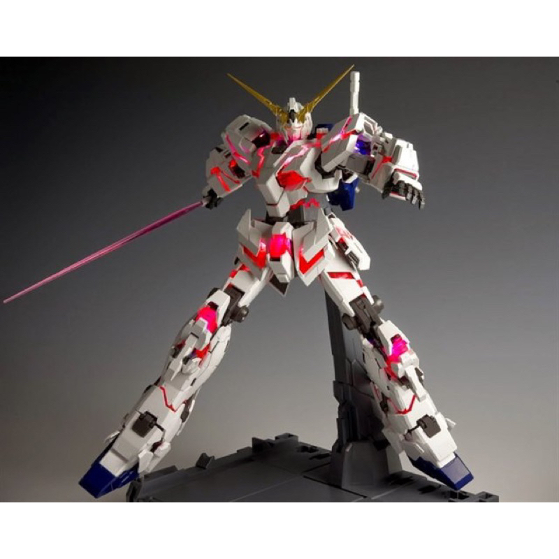 PG BANDAI RX-0 Gundam Unicorn 01