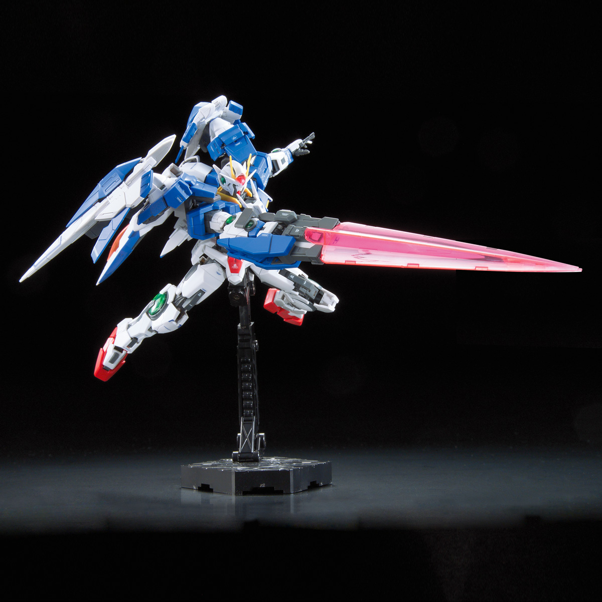 RG BANDAI GN-0000+GNR-010 Gundam 00 Raiser