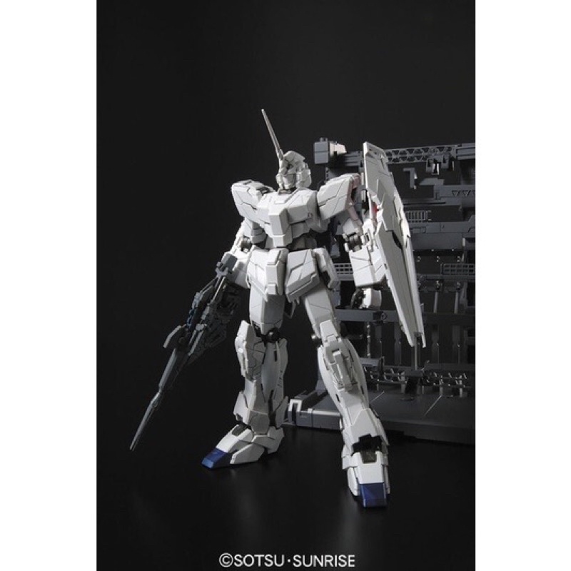 MG BANDAI RX 0 Gundam Unicorn HD Color MS Cage