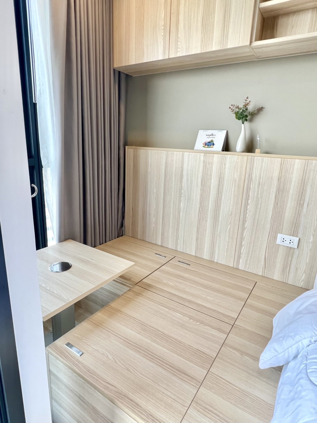 ขาย (For Sale) คอนโด : เดอะ ไลน์ พหลโยธิน อาคาร B (The Line Phahonyothin Park B) ประเภท : 1 ห้องนอน 1 ห้องน้ำ พื้นที่ : 40 ตรม.