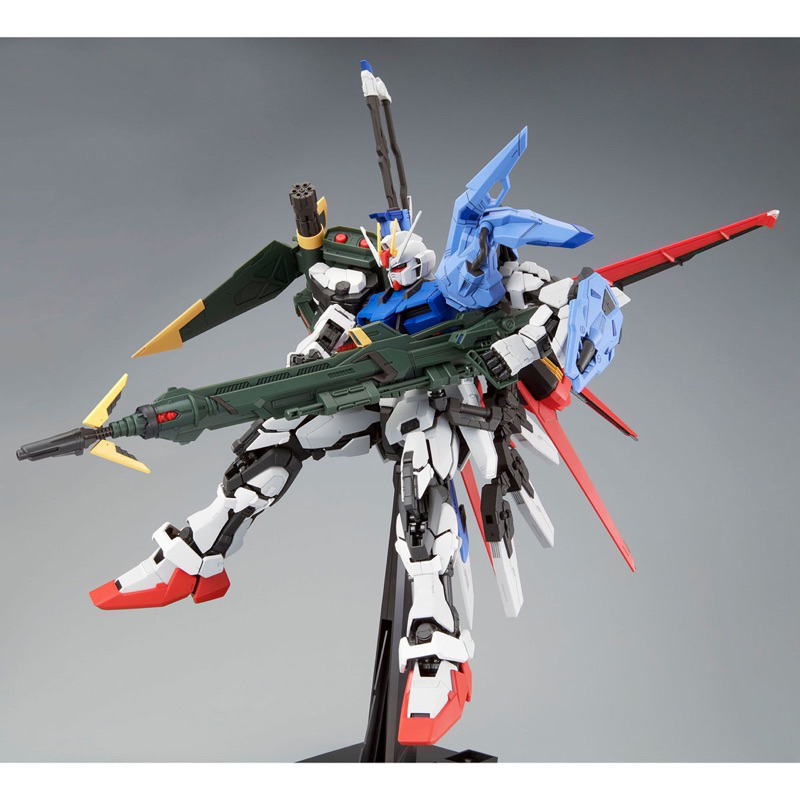 PG PREMIUM BANDAI GAT-X105+AQM/E-YMI Perfect Strike Gundam