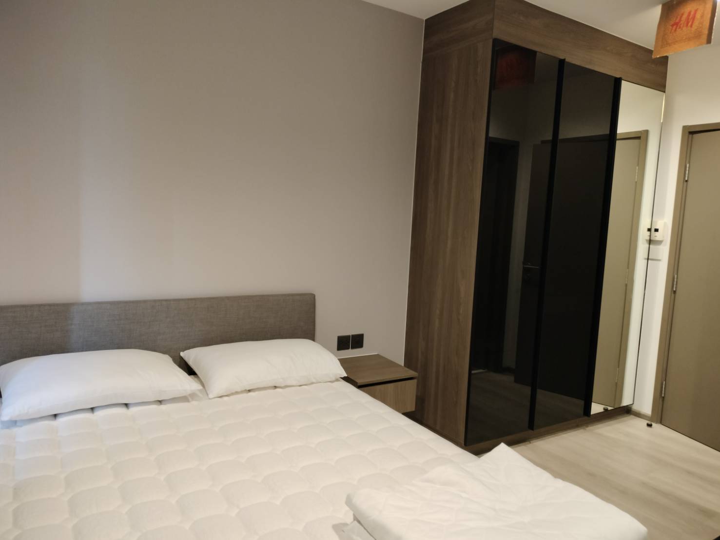 ให้เช่า (For Rent) คอนโด : เดอะ ไลน์ พหลโยธิน อาคาร B ประเภท : 2 ห้องนอน 2ห้องน้ำ พื้นที่ : 60ตรม.