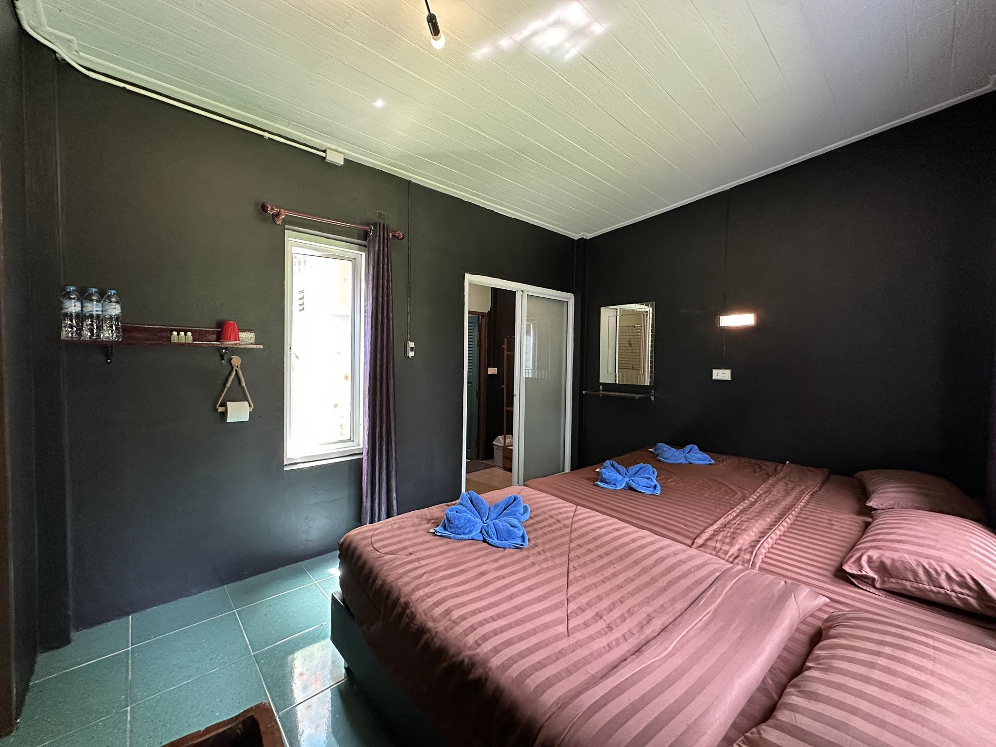 “พูลวิลล่า” เพื่อการลงทุน ขายที่ดินพร้อมกิจการ {ปัจจุบันยังเปิดให้บริการ รายรับ 6XX,XXX บาท/เดือน}