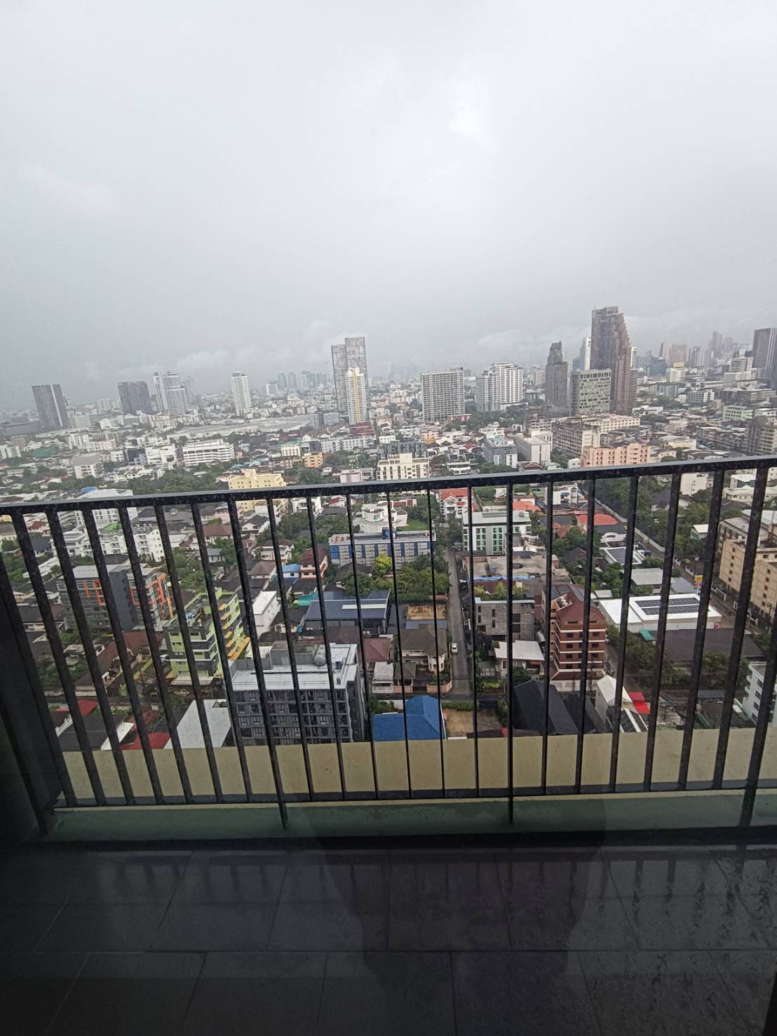 ให้เช่า (For Rent) คอนโด : เดอะ ไลน์ พหลโยธิน อาคาร B ประเภท : 1 ห้องนอน 1ห้องน้ำ พื้นที่ :37.75 ตรม.