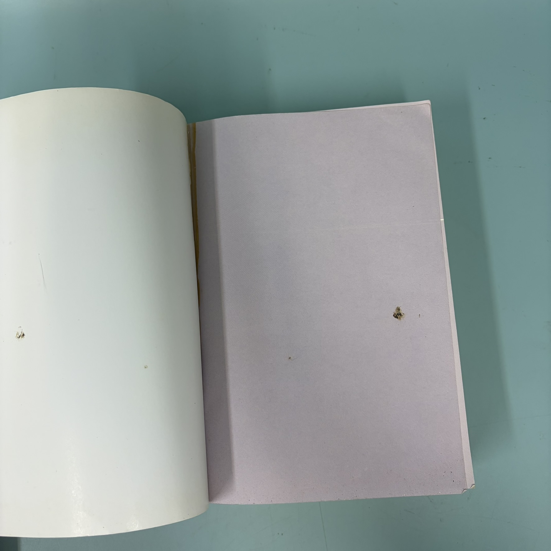 พรมแดน / มือสอง / วสิษฐ เดชกุญชร / สำนักพิมพ์ มติชน / หนังสือสารคดี