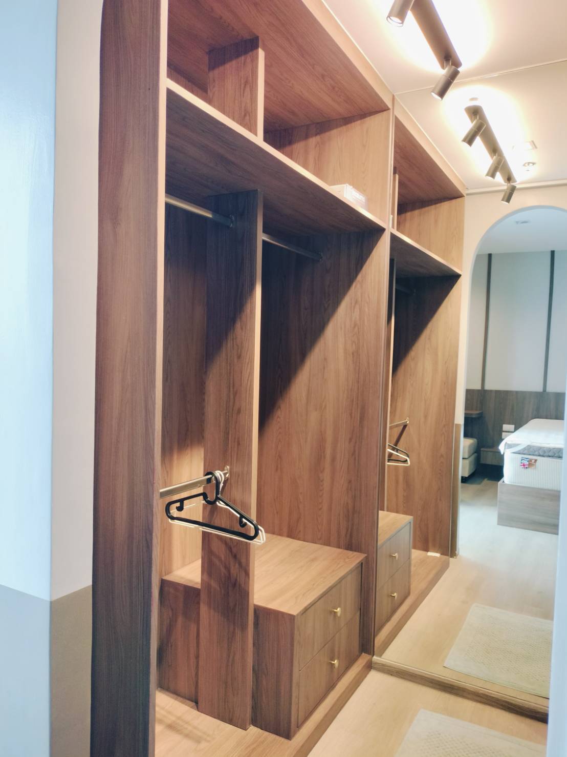 ให้เช่า คอนโด : เดอะ ไลน์ พหลโยธิน อาคาร B ประเภท : 1 ห้องนอน 1ห้องน้ำ พื้นที่ :41 ตรม.