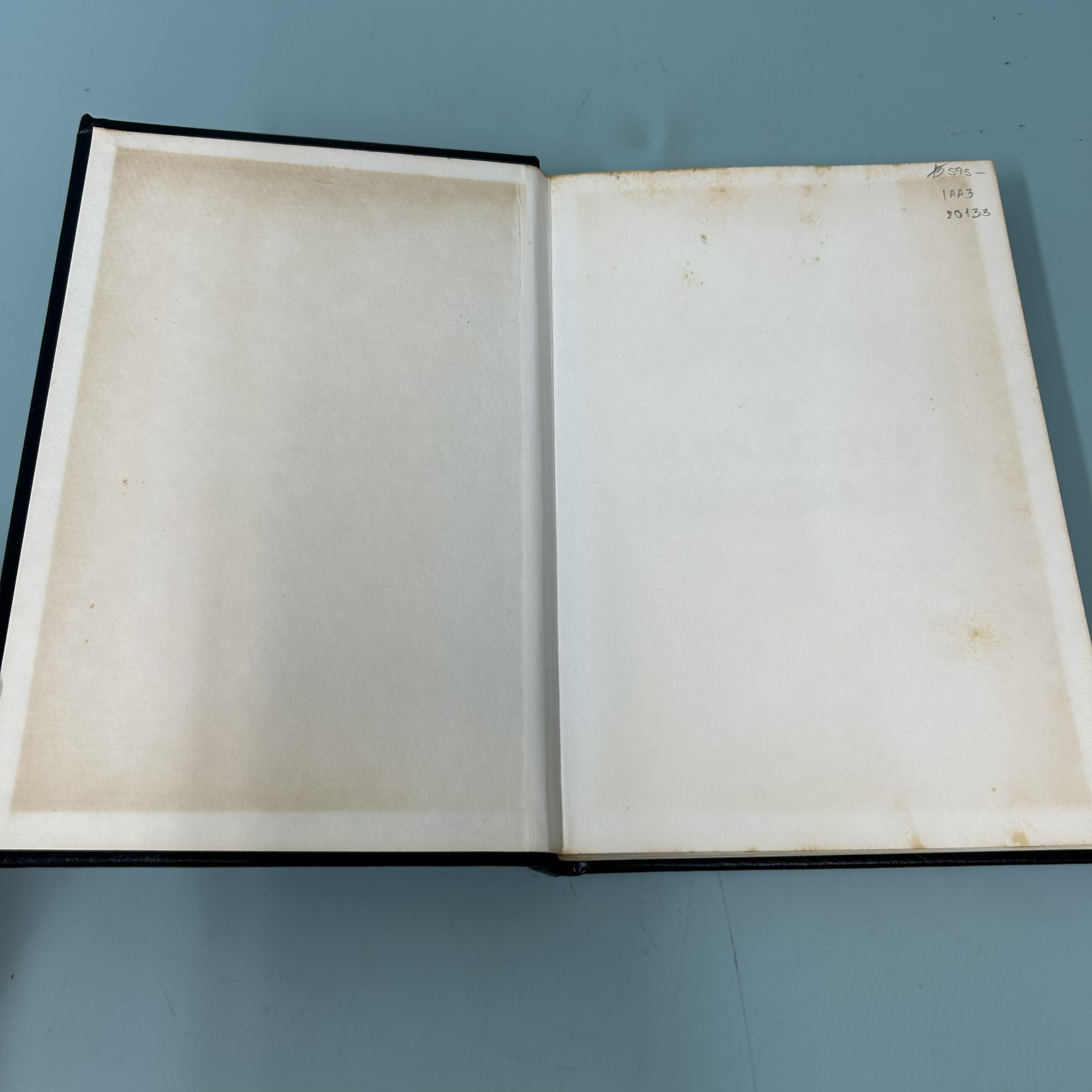 The Manager's Handbook: The practical guide to successful management / Pre-Owned / Arthur Young / Business