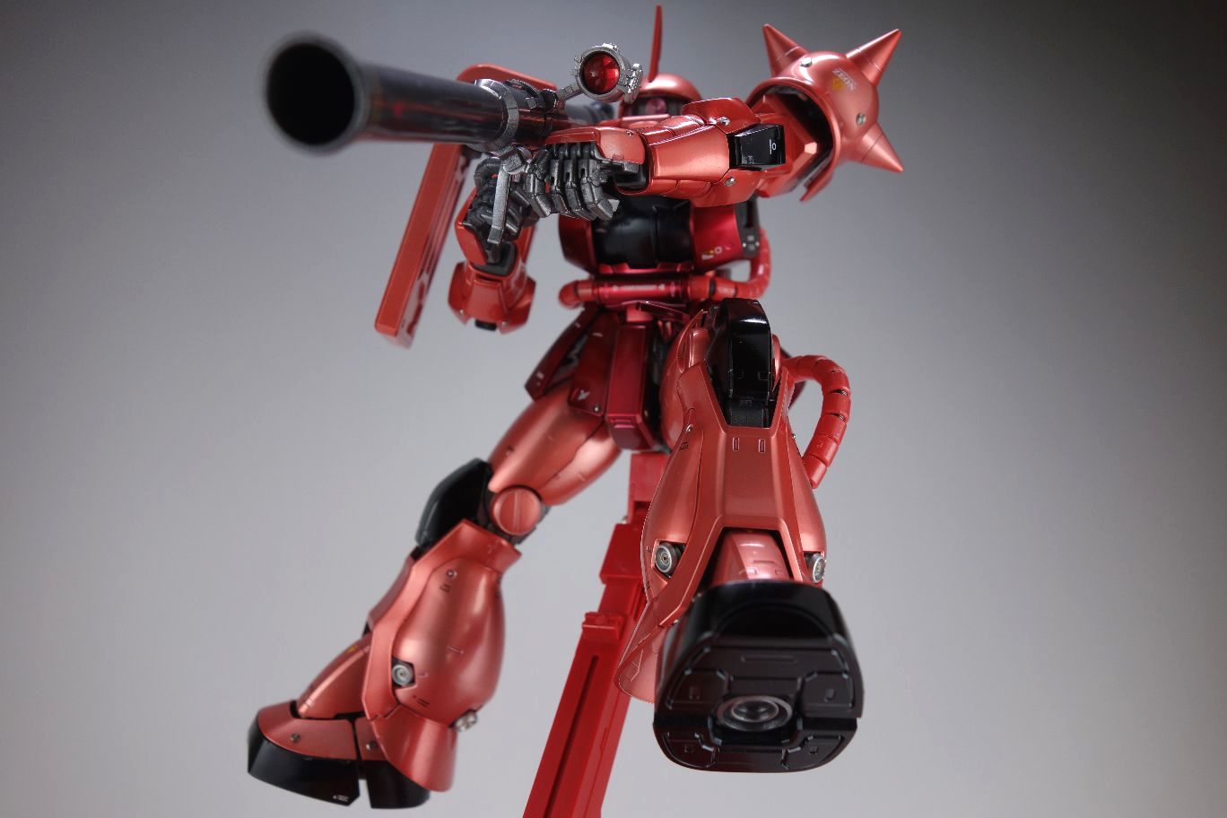 MG PREMIUMBANDAI MS-06S ZAKU II 2.0 TITANIUM FINISH ver