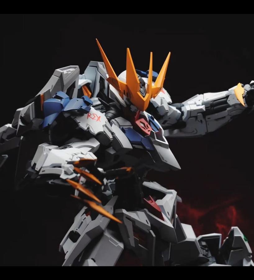 [PRE-ORDER] 𝟏/𝟏𝟎𝟎 𝐅𝐞𝐧𝐫𝐢𝐫 𝐓𝐡𝐞 𝐖𝐨𝐥𝐟 𝐊𝐢𝐧𝐠