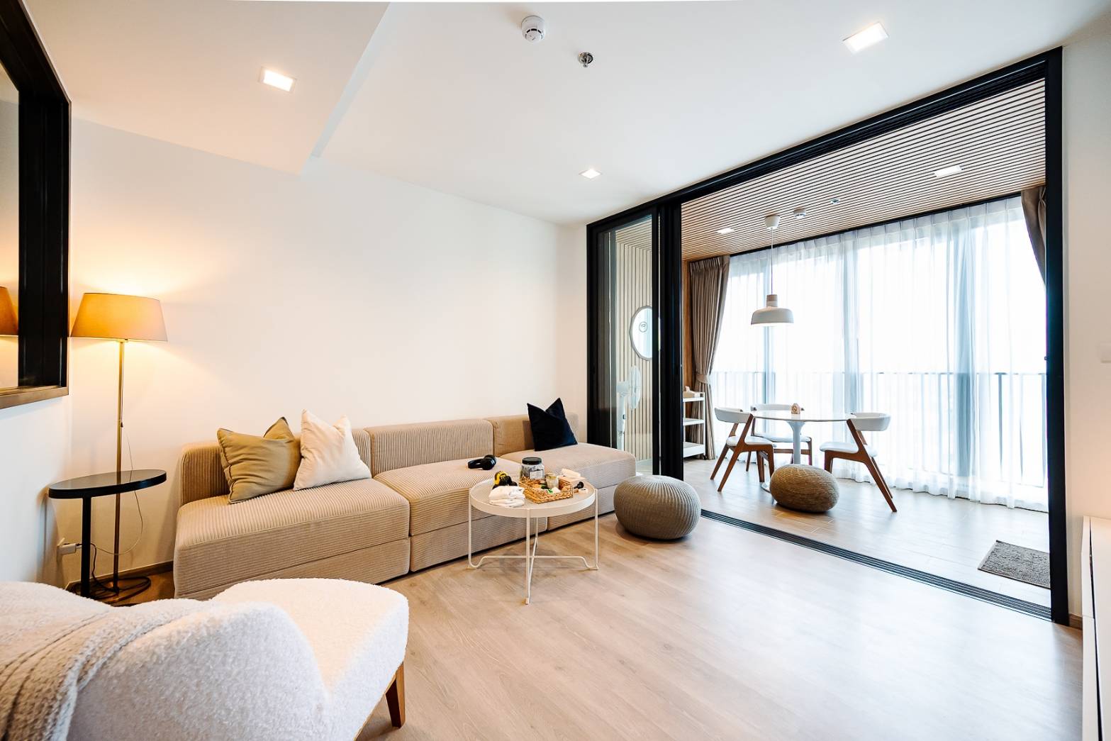 ขาย(For Sale) คอนโด : เดอะ ไลน์ พหลโยธิน อาคาร B (The Line Phahonyothin Park B) ประเภท : 2 ห้องนอน 2 ห้องน้ำ(ห้อง Duplex 2 ชั้น)