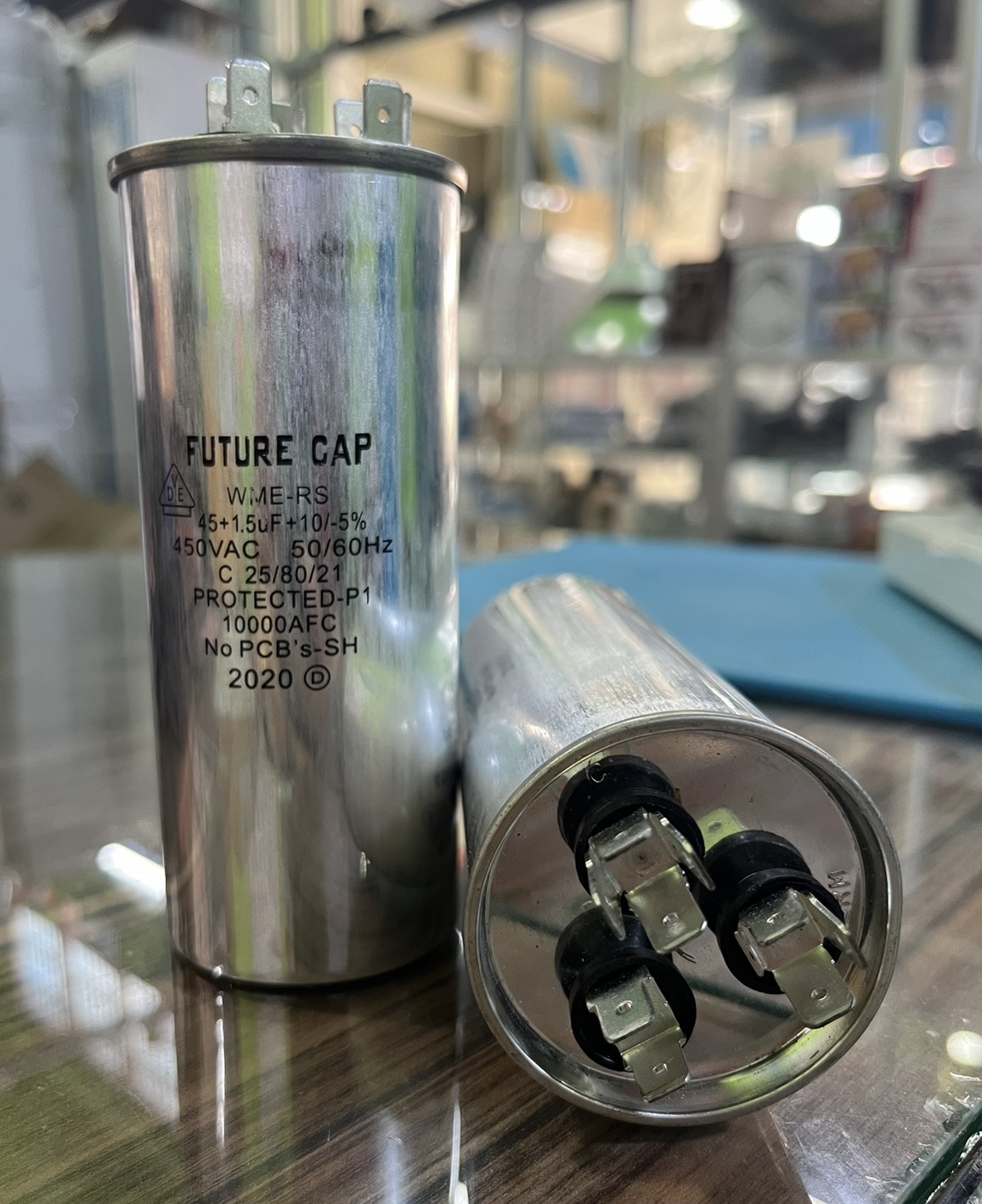 เเคปรันเเอร์45+1.5 UF450V 3ขั่ว