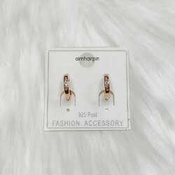 ต่างหูห่วงเล็ก สีโรสโกลด์ ฝังเพชรสามสี - aimhairpin จำหน่ายกิ๊บติดผมเกาหลีแท้ และเครื่องประดับ ยางรัดผม คาดผมแฟชั่น สร้อยคอ ต่างหู