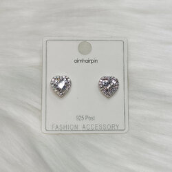 ต่างหูก้านสีเงิน หัวใจฝังล้อมเพชร - aimhairpin จำหน่ายกิ๊บติดผมเกาหลีแท้ และเครื่องประดับ ยางรัดผม คาดผมแฟชั่น สร้อยคอ ต่างหู