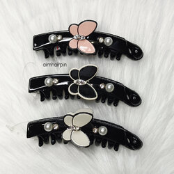 กิ๊บกล้วยเกาหลีแท้ แต่งผีเสื้อมุก และเพชร ไซส์ 9.5 cm. - aimhairpin จำหน่ายกิ๊บติดผมเกาหลีแท้ และเครื่องประดับ ยางรัดผม คาดผมแฟชั่น สร้อยคอ ต่างหู