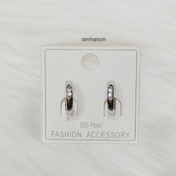 ต่างหูห่วงเล็กสีเงิน สไตล์มินิมอล - aimhairpin จำหน่ายกิ๊บติดผมเกาหลีแท้ และเครื่องประดับ ยางรัดผม คาดผมแฟชั่น สร้อยคอ ต่างหู