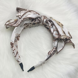 คาดผมโบว์ดัดได้ ตัวคาดผมไม่หัก - aimhairpin จำหน่ายกิ๊บติดผมเกาหลีแท้ และเครื่องประดับ ยางรัดผม คาดผมแฟชั่น สร้อยคอ ต่างหู