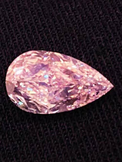 เพชรสีชมพูธรรมชาติแท้ 1.22 กะรัต ทรงลูกแพร์