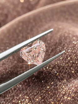 เพชรสีชมพูโครงสร้างเพชรแท้ รูปหัวใจ VS1