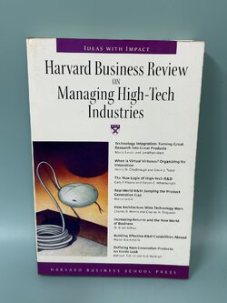 Harvard Business Review on Managing High-tech Industries / Pre Owned / Harvard Business Press / Business
