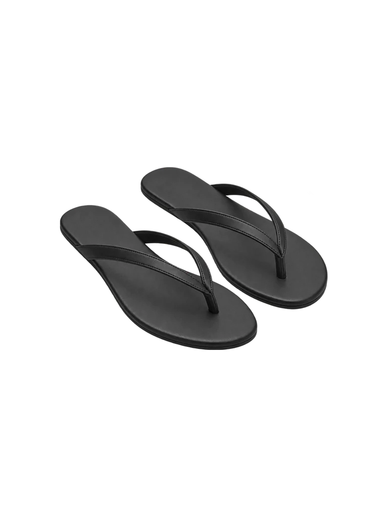 MINIMAL LEATHER THONG SANDALS — BLACK / BLACK OUTSOLE
