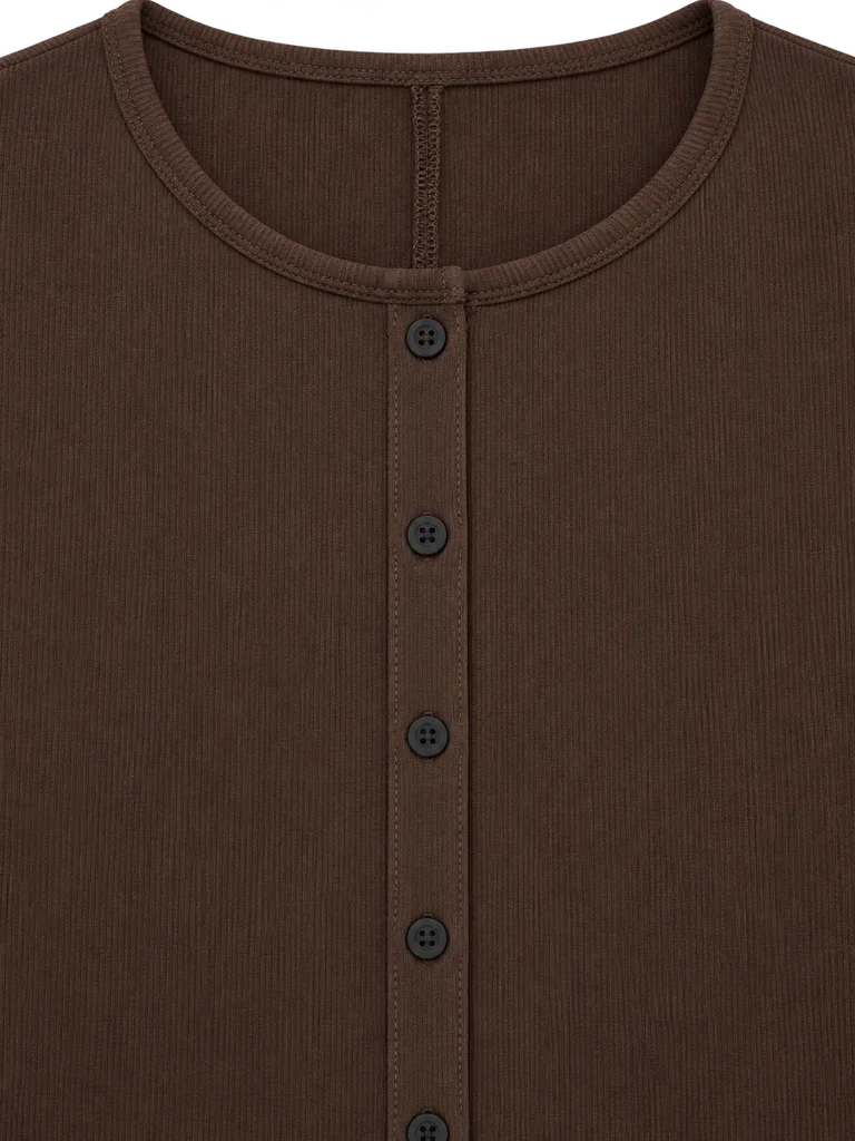 FITTED BUTTON-FRONT T-SHIRT — BROWN