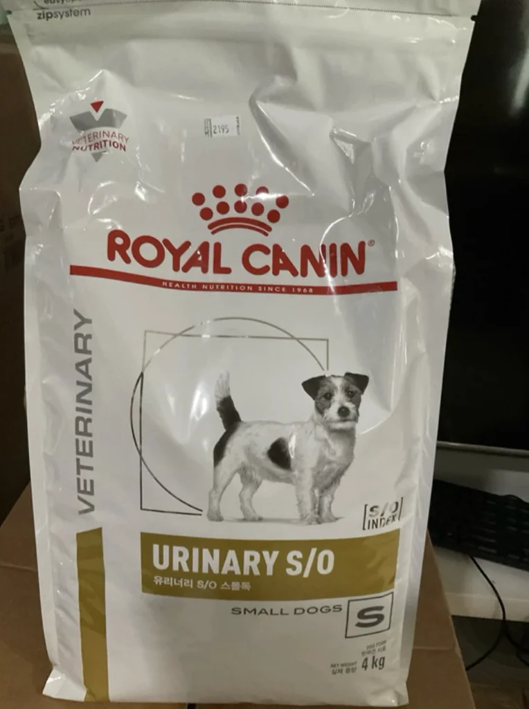 Royal Canin Urinary s/o small dog อาหารสำหรับสุนัขพันธุ์เล็กโรคนิ่ว 4kg Royal Canin Urinary s/o small dog อาหารสำหรับสุนัขพันธุ์เล็กโรคนิ่ว 4kg