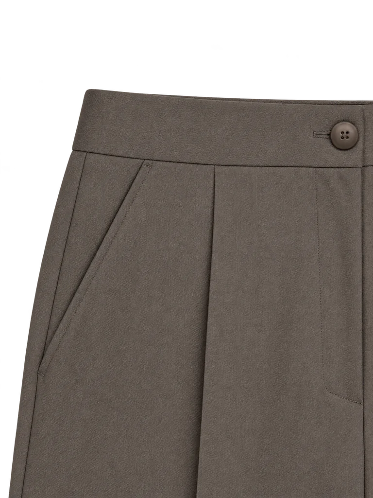 PLEATED TAPERED TROUSERS — DARK TAUPE PLEATED TAPERED TROUSERS — DARK TAUPE
