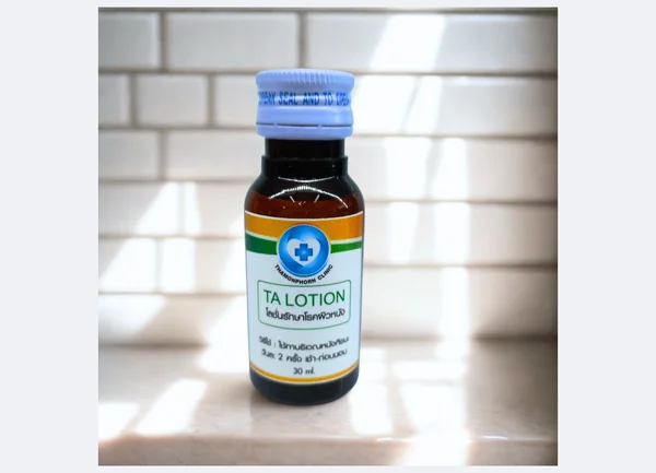 TA LOTION โลชั่นรักษาโรคหนังศีรษะลอก แพ้คัน image 1 TA LOTION โลชั่นรักษาโรคหนังศีรษะลอก แพ้คัน image 1